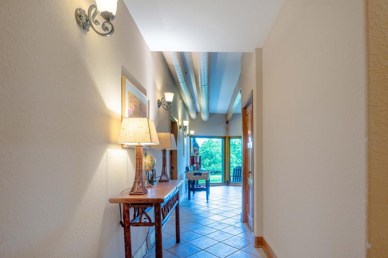 --Mountain Chalet Getaway With Breathtaking View Next To Tail Of Dragon-- Роббинсвилл Экстерьер фото